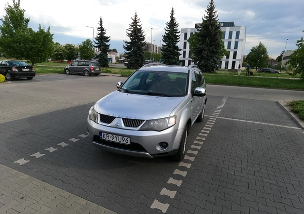 Mitsubishi Outlander cena 22200 przebieg: 310000, rok produkcji 2008 z Kraków małe 326